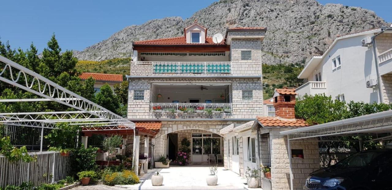 Apartment Danka Omiš Exterior foto